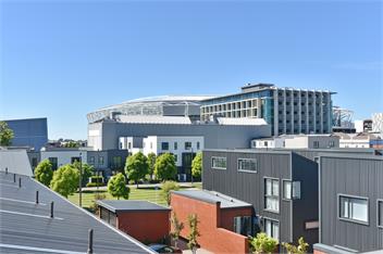 Christchurch CBD · Balcony · Walk Everywhere - 180 on Hereford - 
