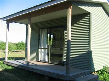 FRASERS ORCHARD (YOUR OWN PRIVATE ACCOMMODATION AND CAMPING GROUND $350 PER NIGHT TOTAL FOR 16 PEOPLE - Motueka