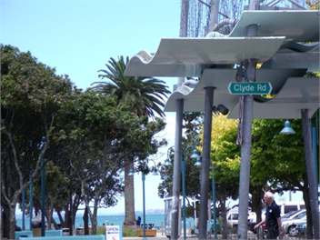 Village Apartment - Cafes - Beach & Pool!! -North Shore - Auckland