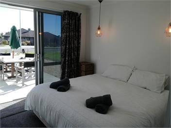 Family Executive Bach - Golden Bay
