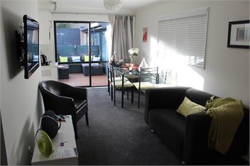 Large Executive Home Near the Beach - Wellington
