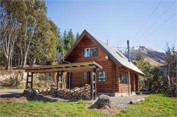 Cabbage Tree Cabin - Mt Lyford