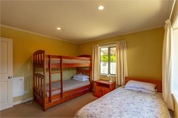 Sawmillers Retreat (Bachcare) - Arrowtown