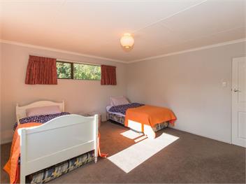 Kowhai Cottage (Bachcare) - Wanaka