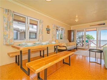 Poppy's Beach House (Bachcare) - Whangapoua