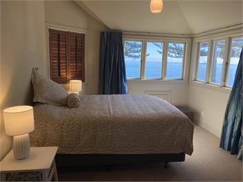 Ahuriri Beachfront Villa - Napier