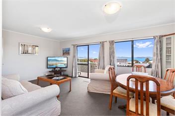 Snells Seaside Bach (Bachcare) - Snells Beach