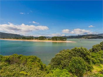 Pohutukawa on Paku (Bachcare) - Tairua