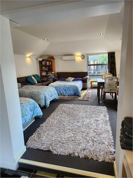 Pumphouse Apartment-AIRPORT, spacious, warm, secure, family - Christchurch
