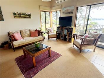 Tindalls Hideaway - 200 steps to beach - Whangaparaoa