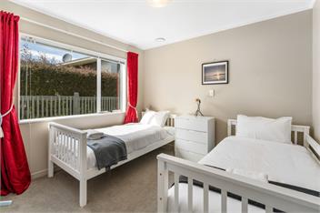 Kinloch Hideaway - 3bdrms, family friendly, close to lake! - Taupo