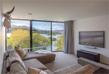 Willow Waters | Lakeside luxury with all day sunshine - Queenstown