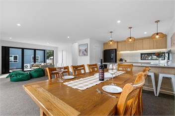 Edinburgh Escape (Bachcare) - Waihi Beach