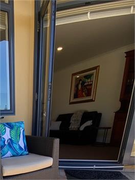 Village Apartment - Cafes - Beach & Pool!! -North Shore - Auckland