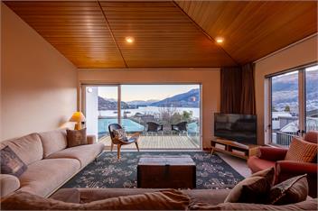 Queenstown Lakeside Gem: 3 BDR, Wi-Fi & Parking - Queenstown