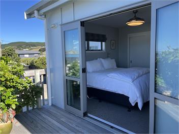 Beachfront Beach House with Ocean Views from every room - even from the Hot Tub! - Waimarama