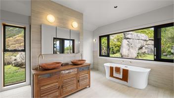 The Distiller's Retreat - 