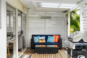 Slice of Paradise (Bachcare) - 
