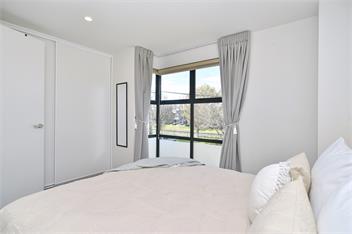 City-side Riccarton, Walk to Mall - Matai St West -