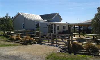 Olive Tree Cottage - Martinborough