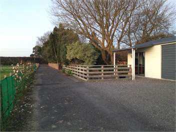 Bluebell Studio Unit in Orchard Location - Hastings