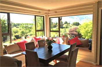 Stunning Rural Spot with Amazing Views - Queenstown