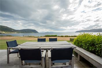 Viv's place, Kinloch, Lake front, with Marina berth. - Taupo