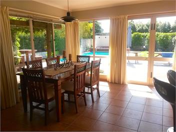 Summer Retreat (Bachcare) - Blenheim