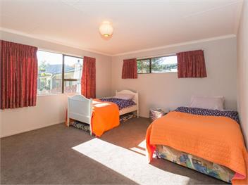 Kowhai Cottage (Bachcare) - Wanaka