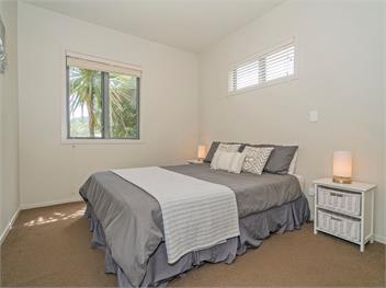 Lakeside Villa Retreat (Bachcare) - Matarangi