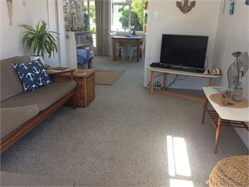 Cosy Bach on the Beach -
