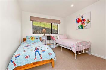 R and R at Robertson (Bachcare) - Raglan