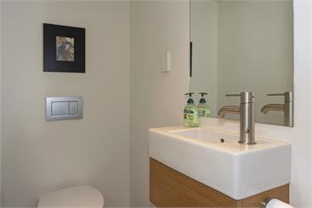 Penthouse 37 - Nelson Waterfront Apartment - Nelson