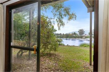 Rutherfurd Lakehouse (Bachcare) - Taupo Central
