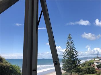 Absolute beachfront beach house Pukehina Beach - Tauranga