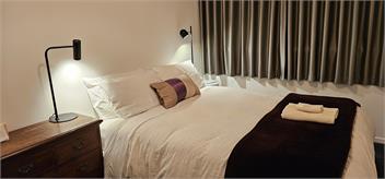 OB Retreat - 6 bedrooms, Ideal for families, friends & work groups. Private & quiet. - Wellington