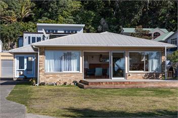 KBHH - West End Waves - JON1 - Whakatane