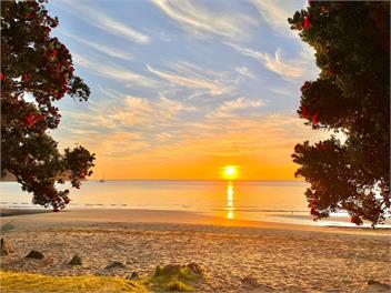 Beachfront Arkles Bay - Whangaparaoa