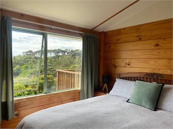 Seaview, Sun and Surf (Bachcare) - Piha