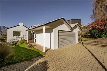 Hensman House (Bachcare) - Queenstown