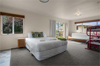 The Charleston Charm - Whangamata - Whangamata