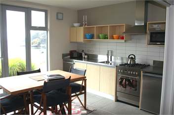 Lonnekers Beach Accommodation - Stewart Island
