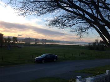 Beach Bach Apartment - North Canterbury
