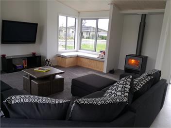 Family Executive Bach - Golden Bay