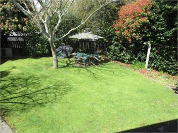 Greytown Cottage: Super Fast Fibre and Sky TV - Wairarapa