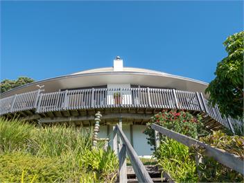 COOPERS BEACH FRONT - 