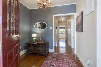 Brookville Cottage - Secluded Central Location - Nelson
