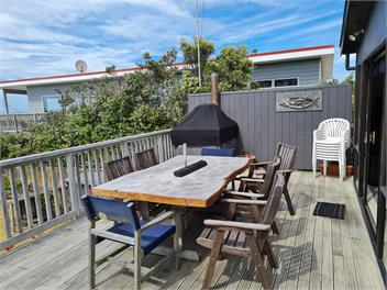 A little bit of "kiwiana by the sea'' - Riversdale