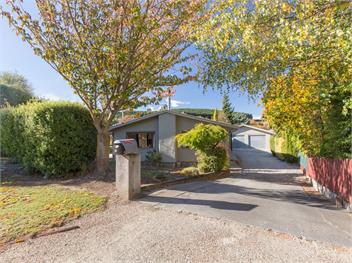 Kowhai Cottage (Bachcare) - Wanaka