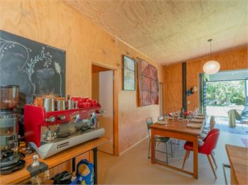 The Pumpkin Shed (Bachcare) - Kuaotunu
